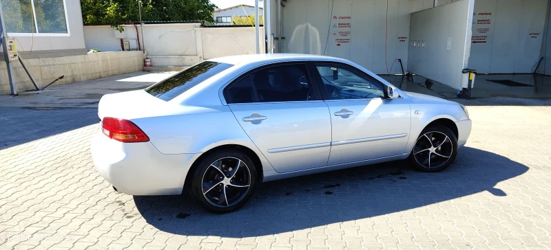 Kia Magentis 2.7 - Газ, снимка 4 - Автомобили и джипове - 51938712