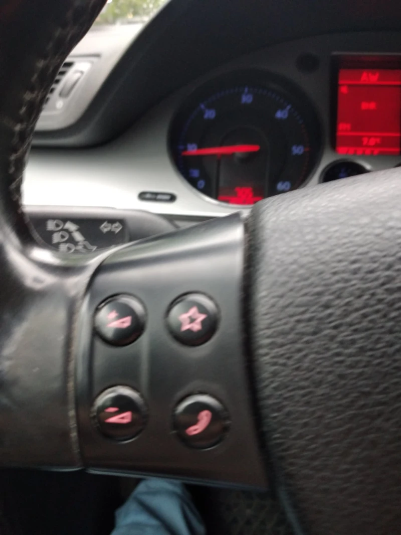 VW Passat 2.0 TDI BMP FULL!!!, снимка 12 - Автомобили и джипове - 53294003