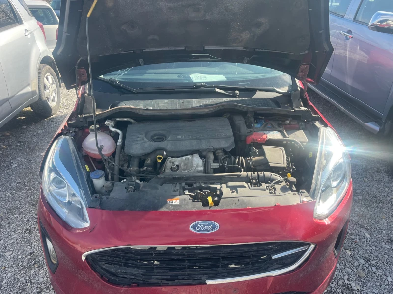 Ford Fiesta 1.5 Tdci , снимка 11 - Автомобили и джипове - 53501940