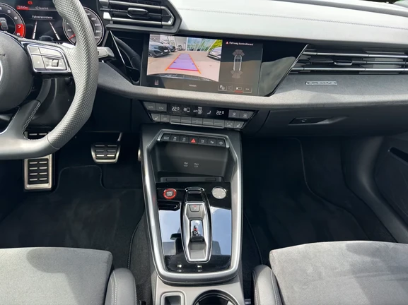 Audi S3 Sportback = Black Optics Plus = Гаранция - изображение 8