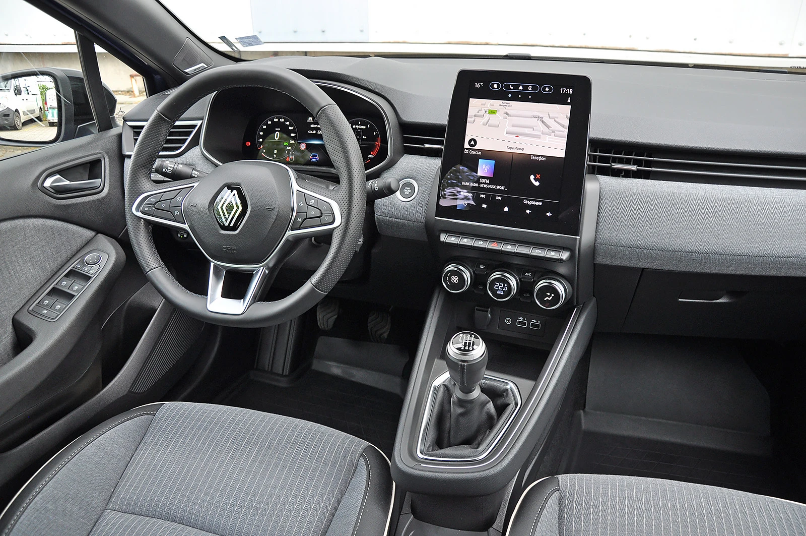 Renault Clio 1.0 TCe/LPG Гаранционен! - изображение 9