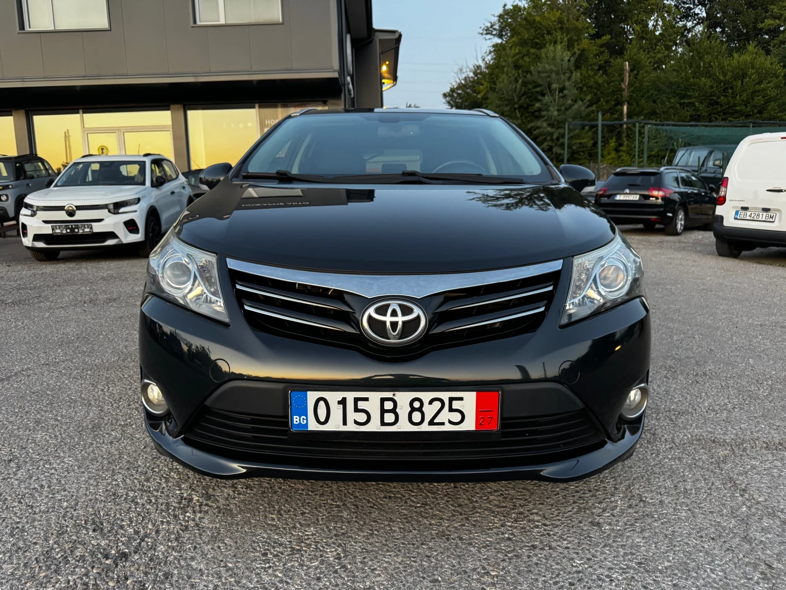 Toyota Avensis 2.0D4D* Navi* Camera* Tempomat* FaceLift*  - изображение 2