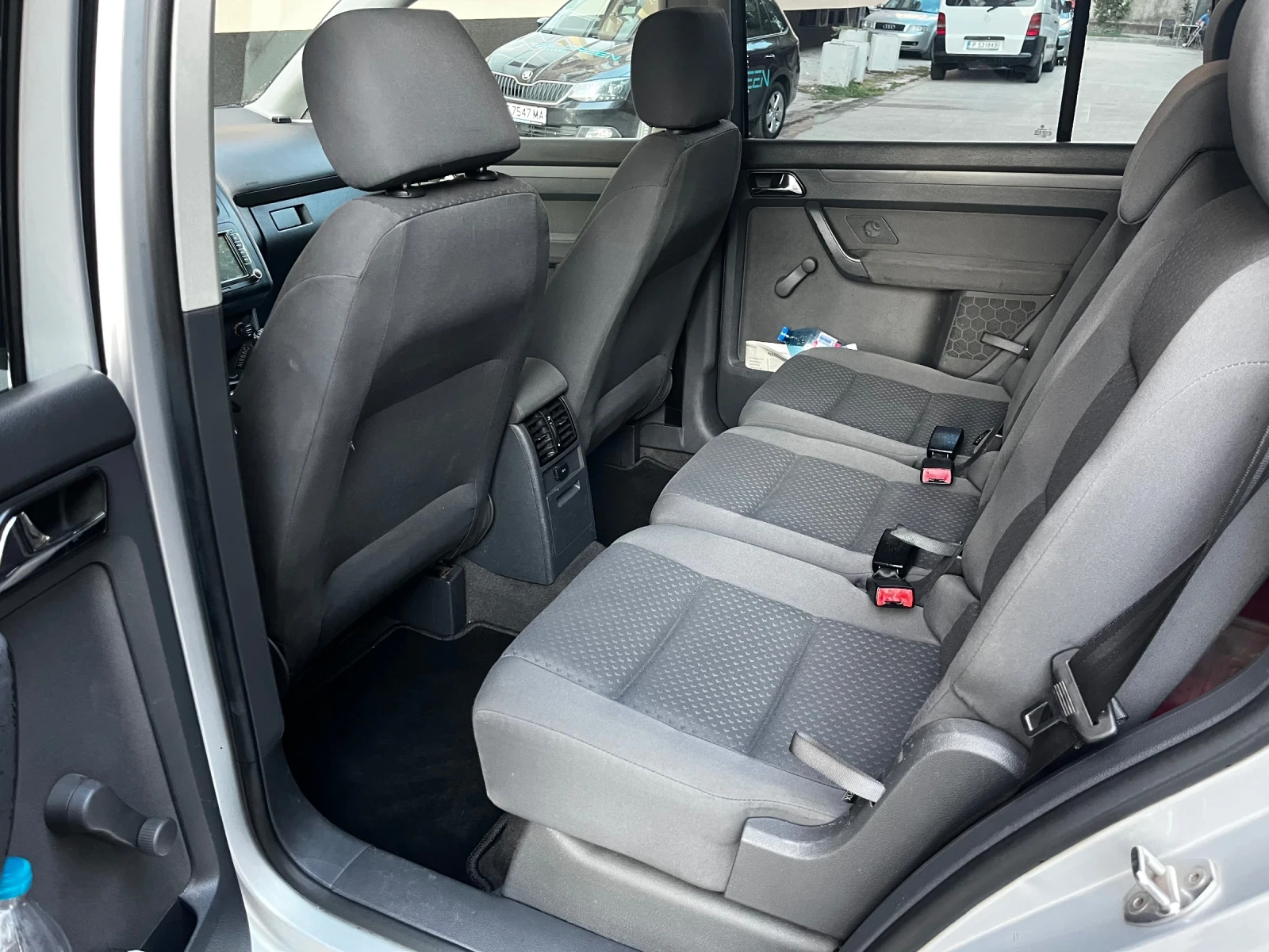 VW Touran VW Touran 1.9TDI 105 6 скорости - изображение 10