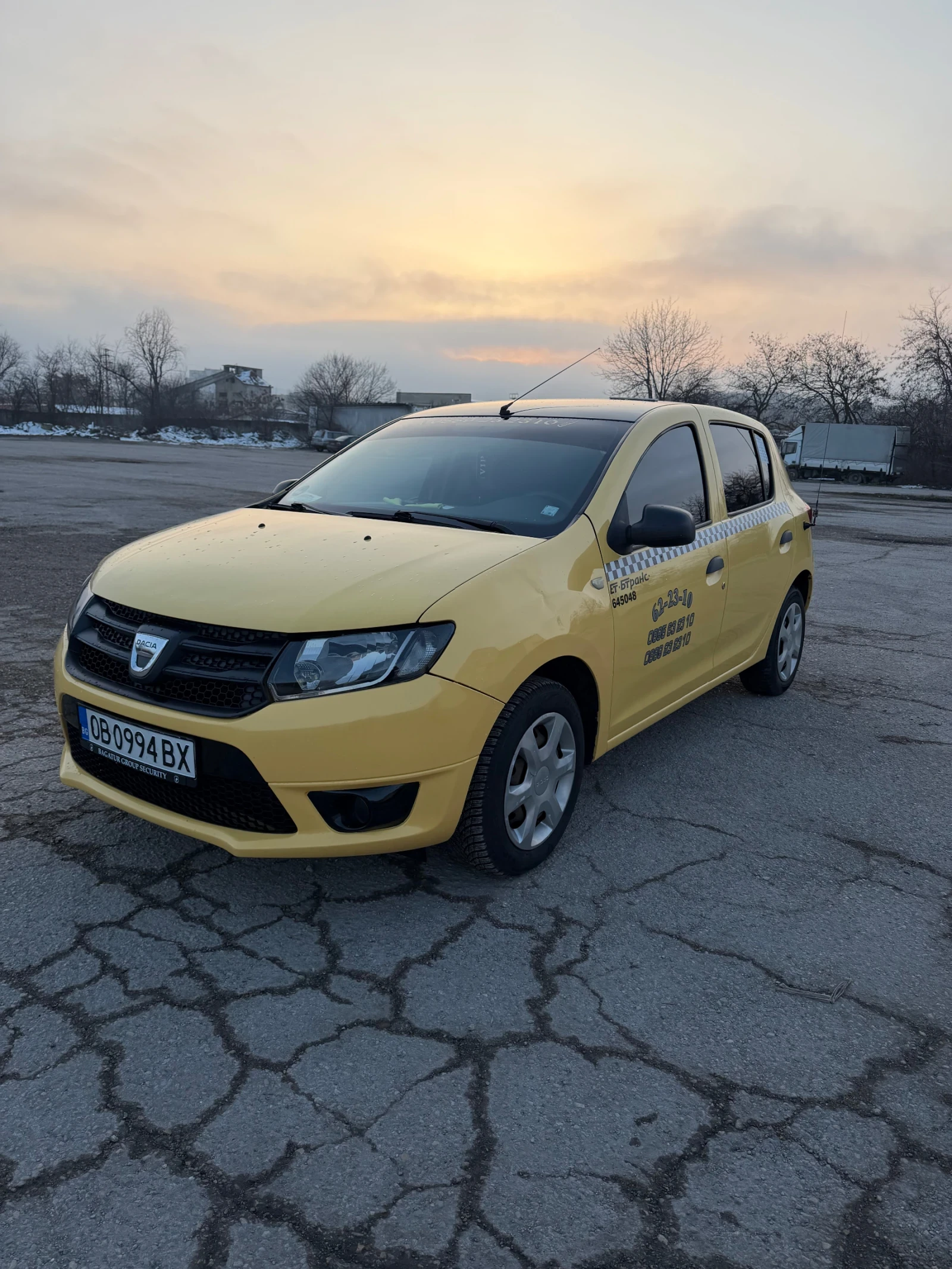 Dacia Sandero  - изображение 8