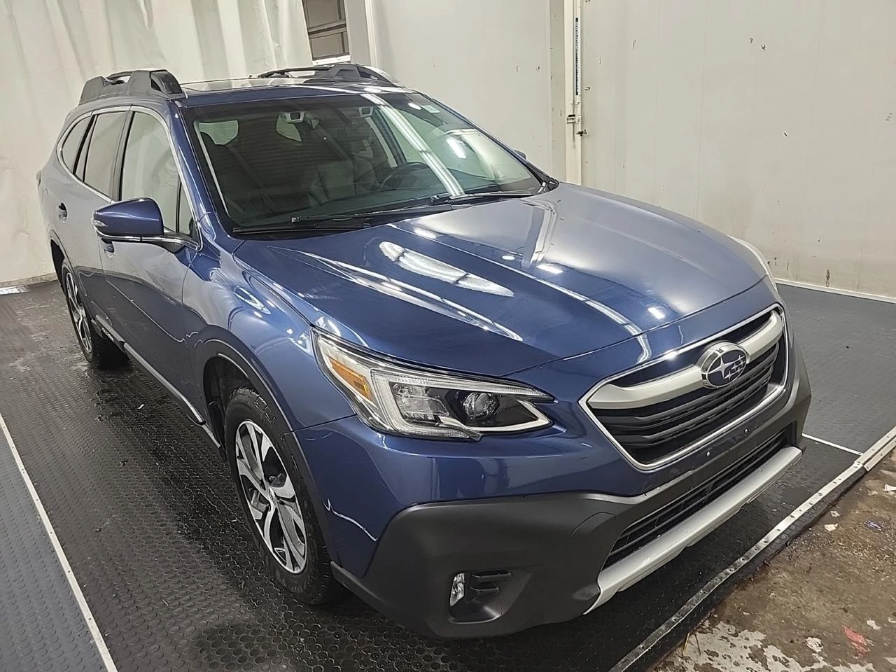 Subaru Outback Limited XT* Carplay* Подгрев* Distronic - изображение 2