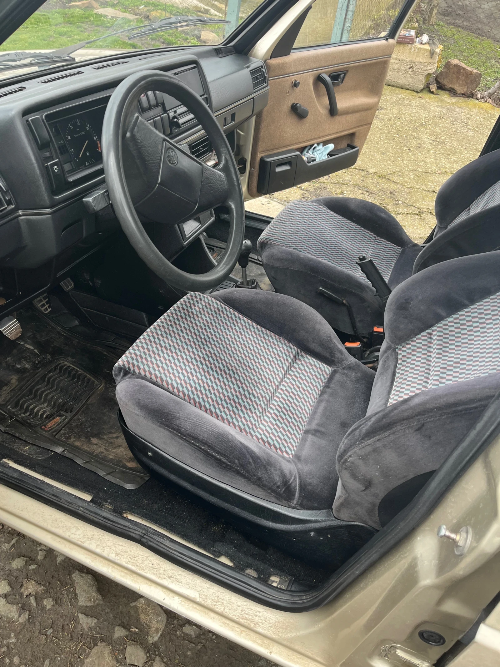 VW Golf 1.6 карбуратор - изображение 8