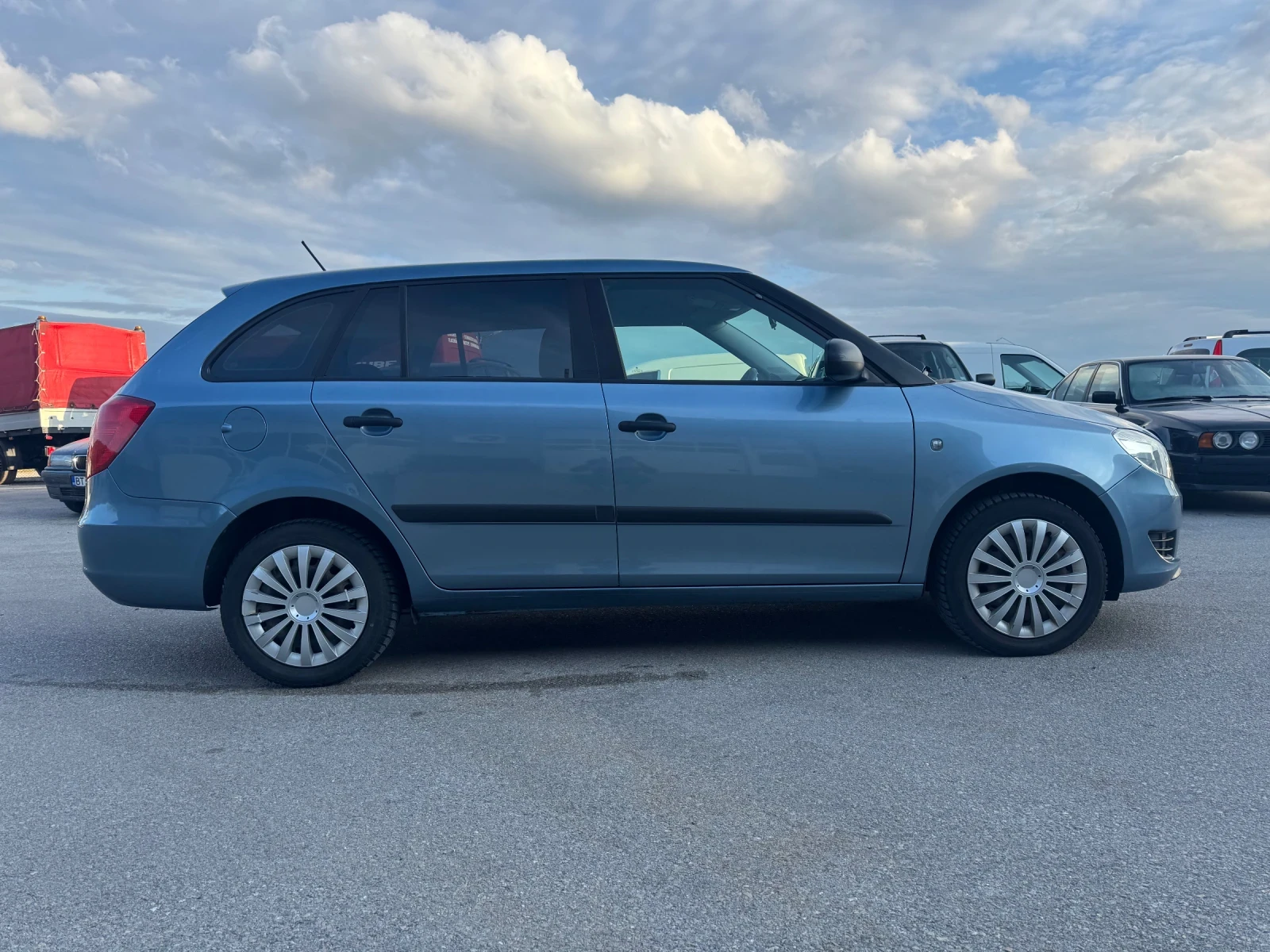 Skoda Fabia 1.2i FACELIFT, снимка 7 - Автомобили и джипове - 54046880