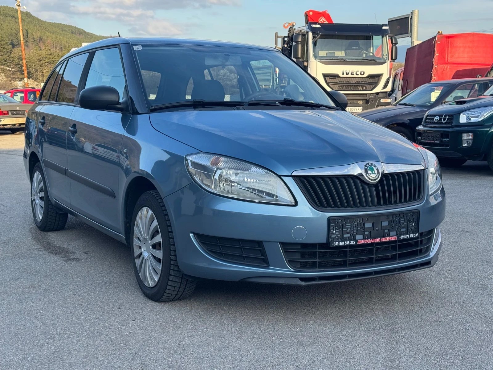 Skoda Fabia 1.2i FACELIFT, снимка 3 - Автомобили и джипове - 54046880