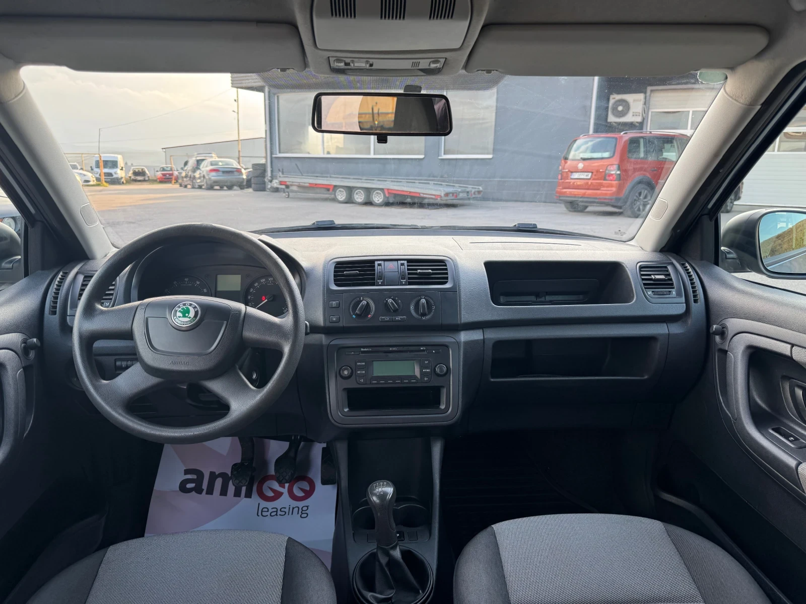 Skoda Fabia 1.2i FACELIFT, снимка 13 - Автомобили и джипове - 54046880