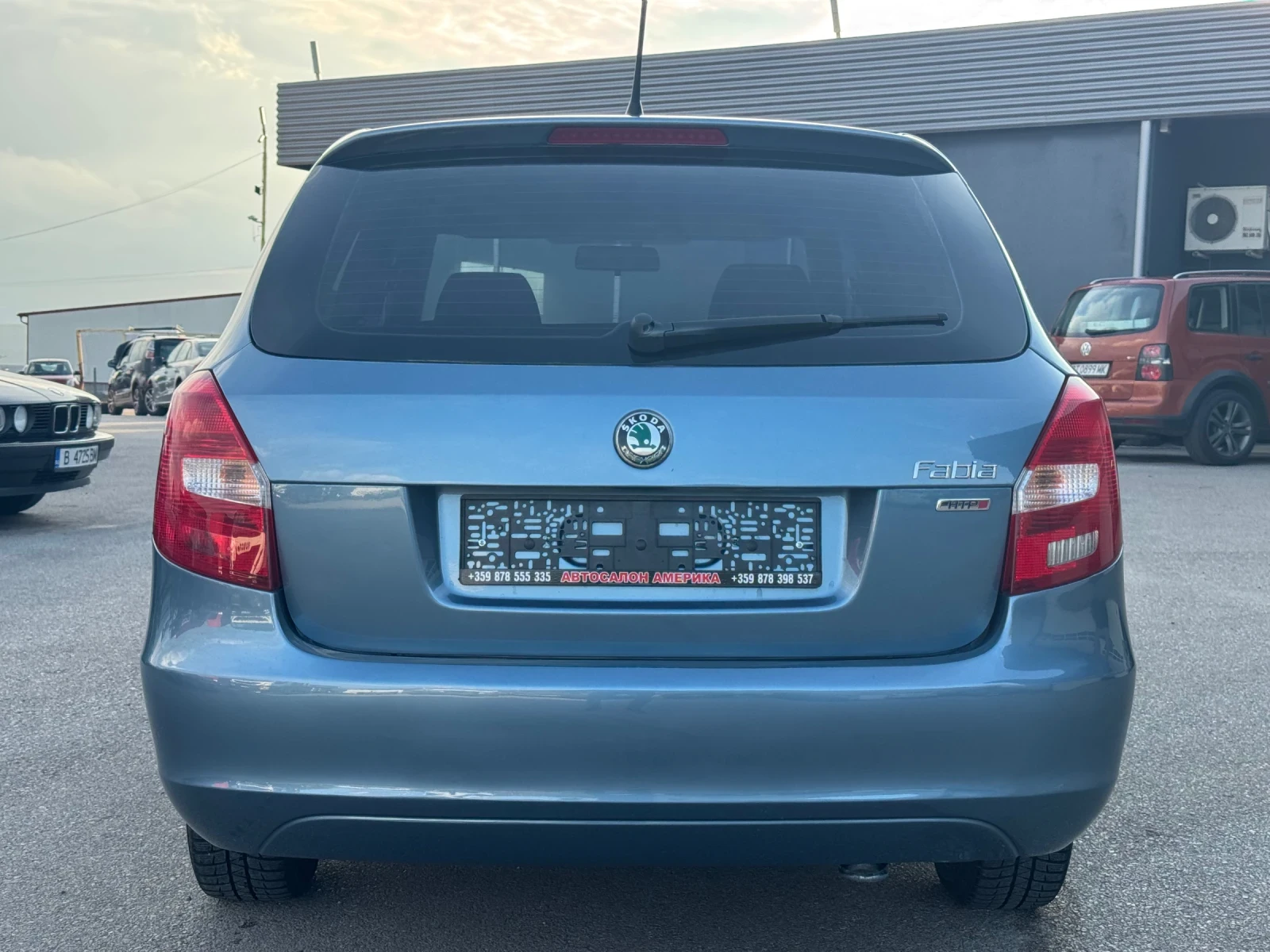 Skoda Fabia 1.2i FACELIFT, снимка 5 - Автомобили и джипове - 54046880