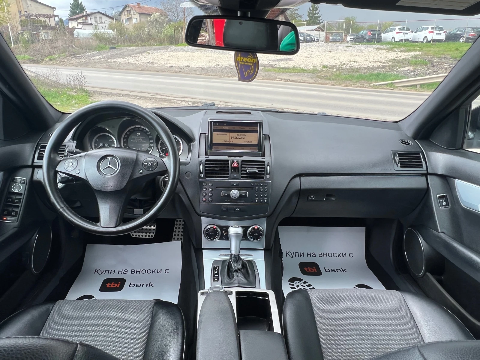 Mercedes-Benz C 320, снимка 11 - Автомобили и джипове - 54236227