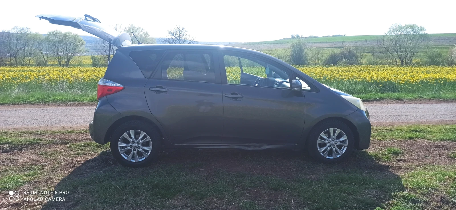 Toyota Verso S Камера Navi, снимка 2 - Автомобили и джипове - 54240837