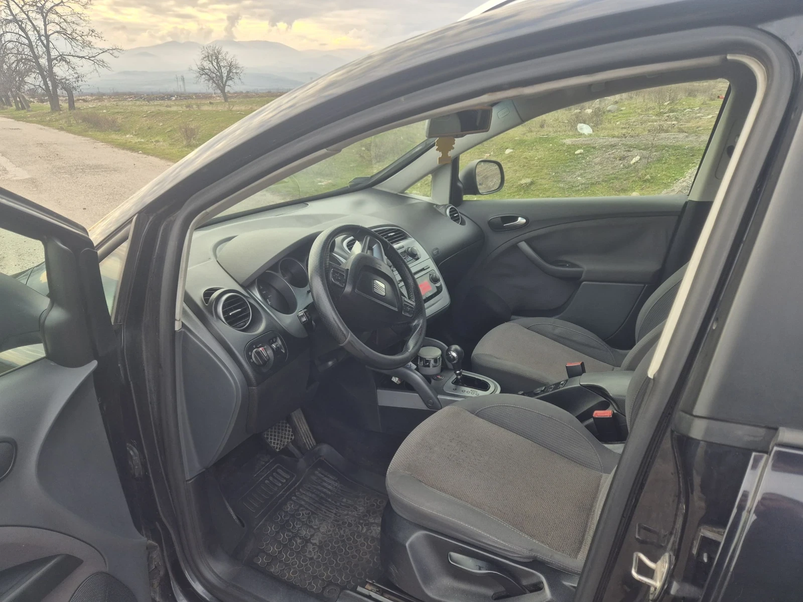 Seat Altea 1, 9 DSG, снимка 10 - Автомобили и джипове - 54328197