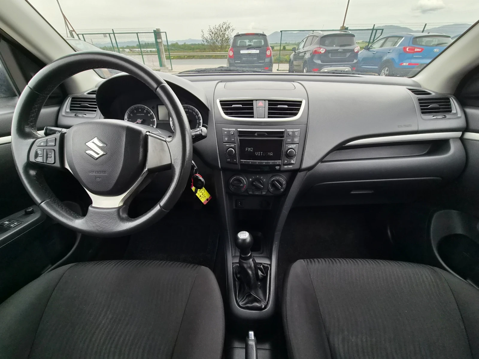 Suzuki Swift 1.2i 90кс EURO 5B 12.2013, снимка 14 - Автомобили и джипове - 54473691