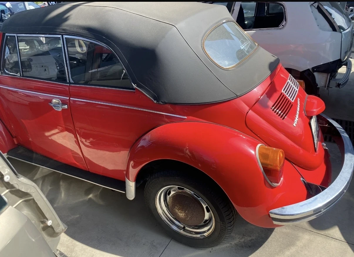 VW New beetle Maggiolone Carman Ghia Cabrio