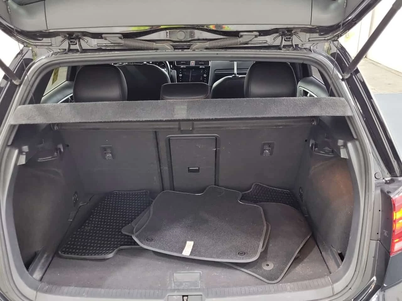 VW Golf * AUTOBAHN * CARFAX * , снимка 14 - Автомобили и джипове - 55111457