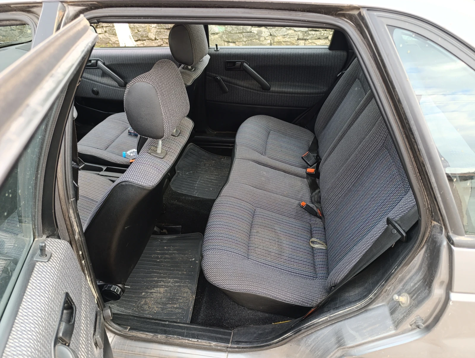 VW Passat, снимка 6 - Автомобили и джипове - 55175671