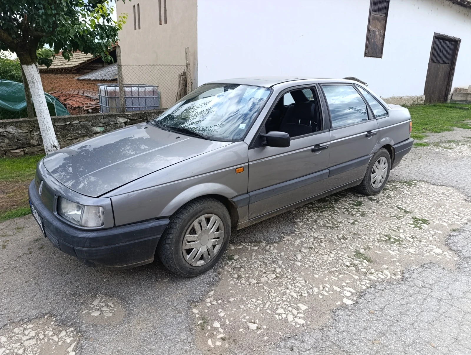 VW Passat, снимка 3 - Автомобили и джипове - 55175671