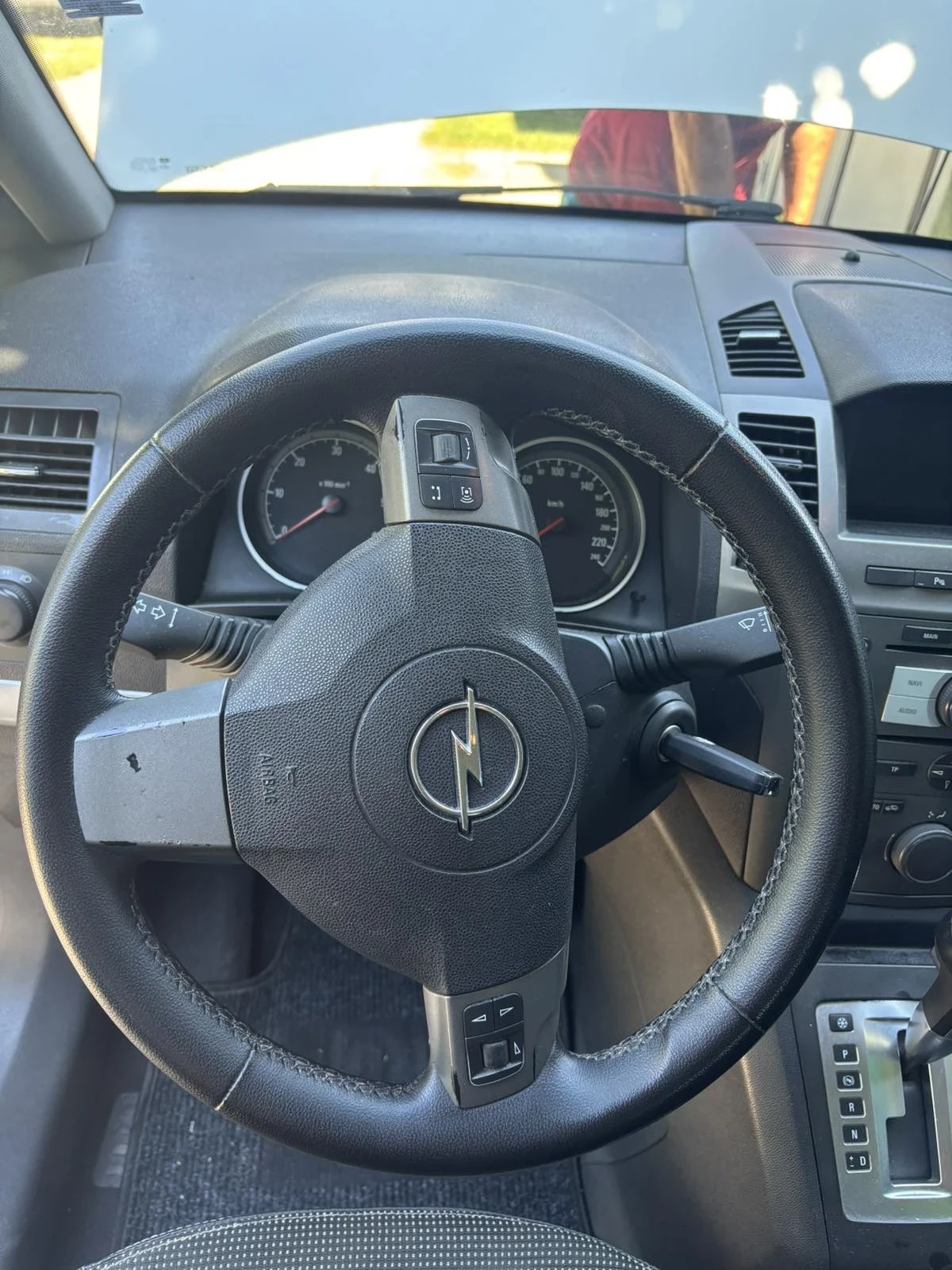 Opel Zafira, снимка 5 - Автомобили и джипове - 55241910