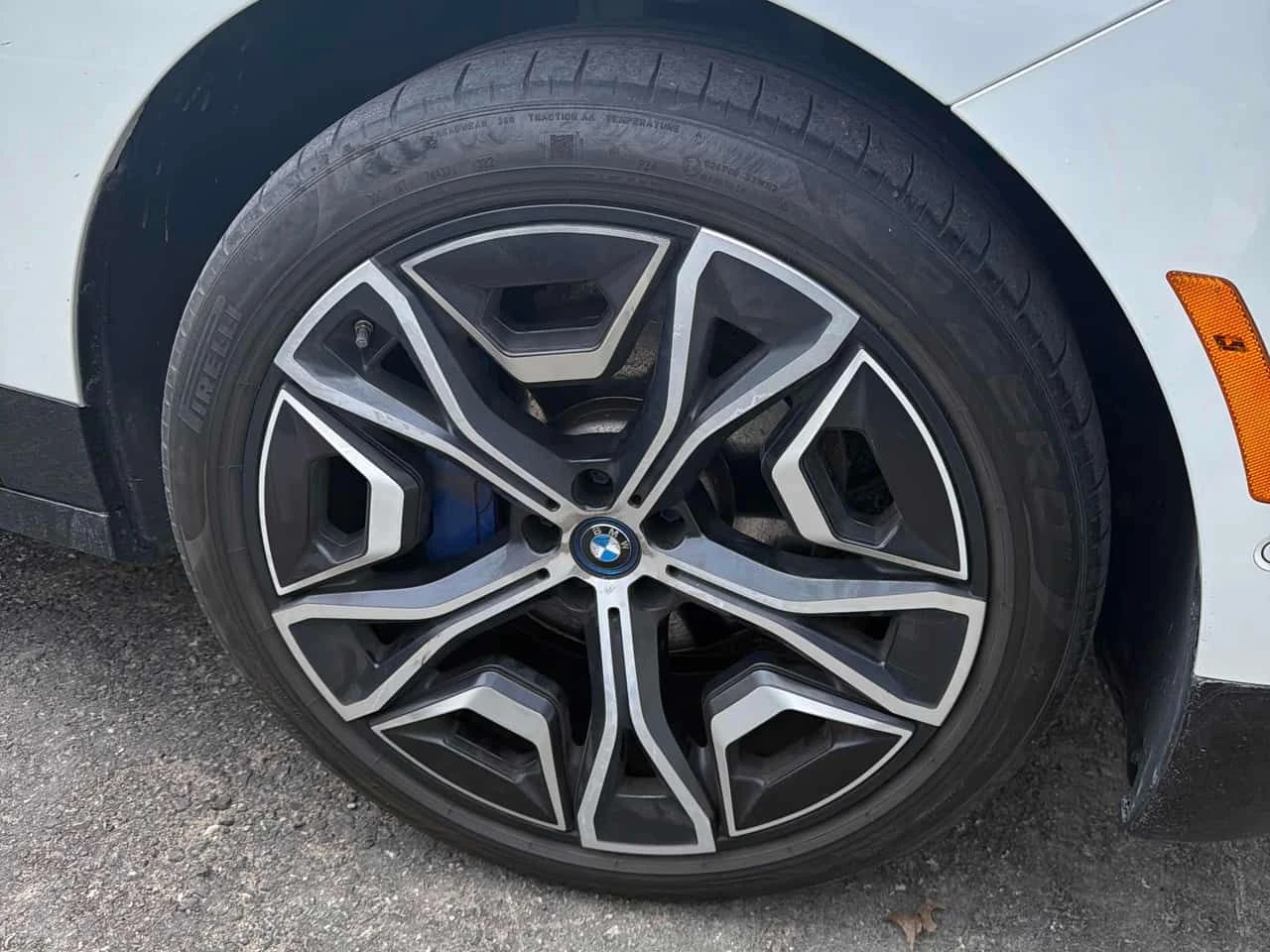BMW iX * xDrive50 * CARFAX * ОПЦИЯ ЗА ФИНАНСИРАНЕ , снимка 7 - Автомобили и джипове - 55246268