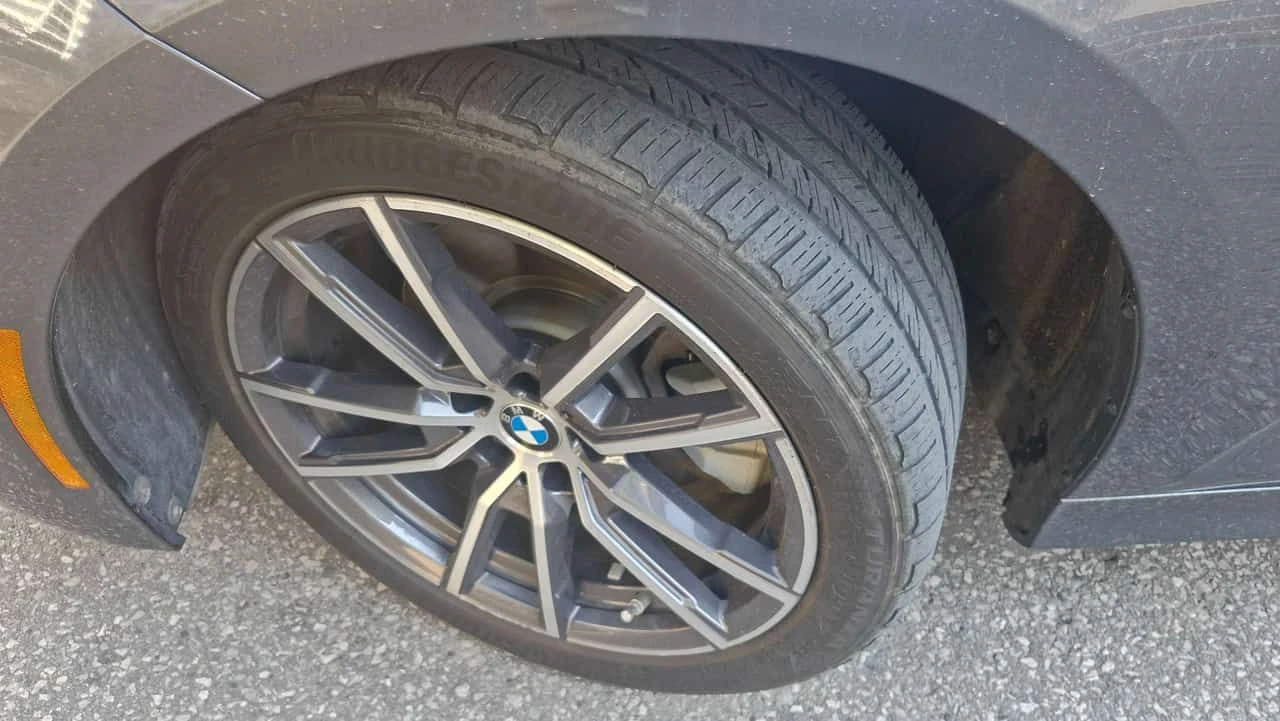 BMW 330 i xDrive | CARFAX | АВТОКРЕДИТ БЕЗ ПЪРВОНАЧАЛНА , снимка 6 - Автомобили и джипове - 55670713