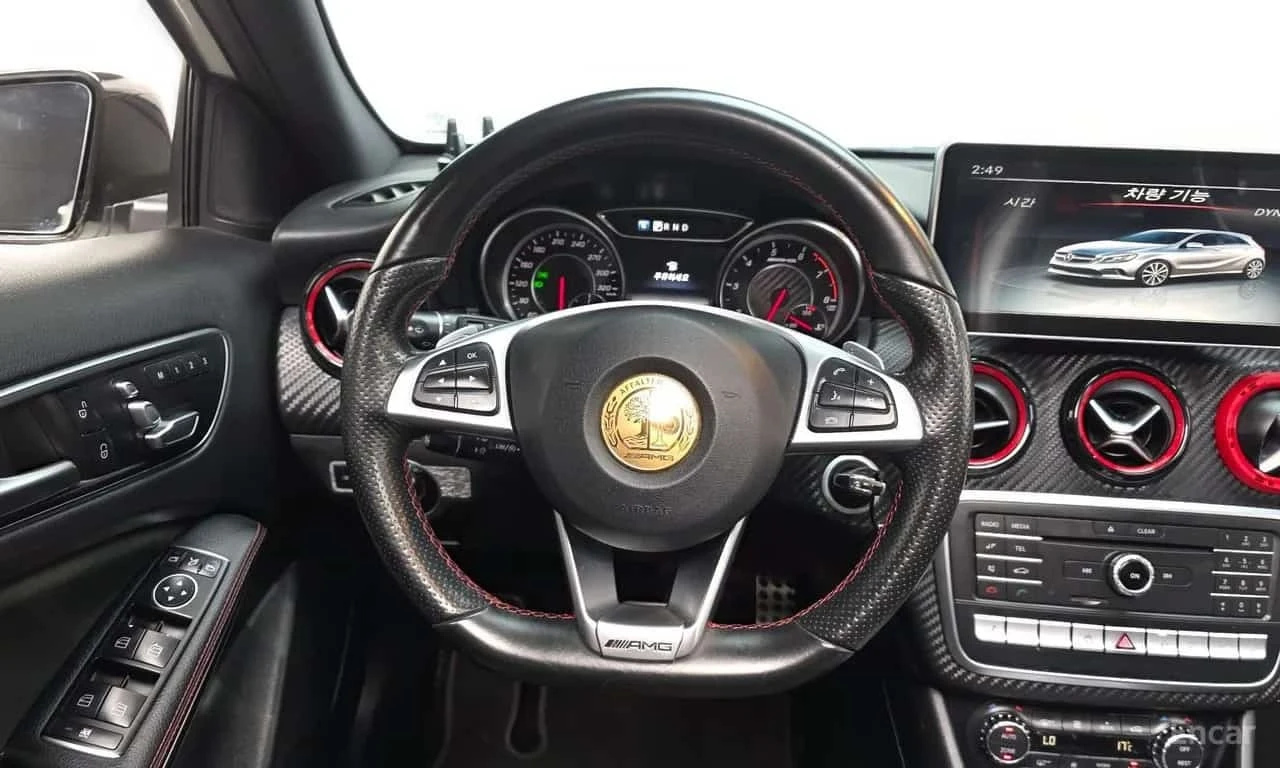 Mercedes-Benz A45 AMG * 4MATIC * KEYLESS * ФИКСИРАНА ЦЕНА ДО БЪЛГАРИЯ* , снимка 13 - Автомобили и джипове - 56199520