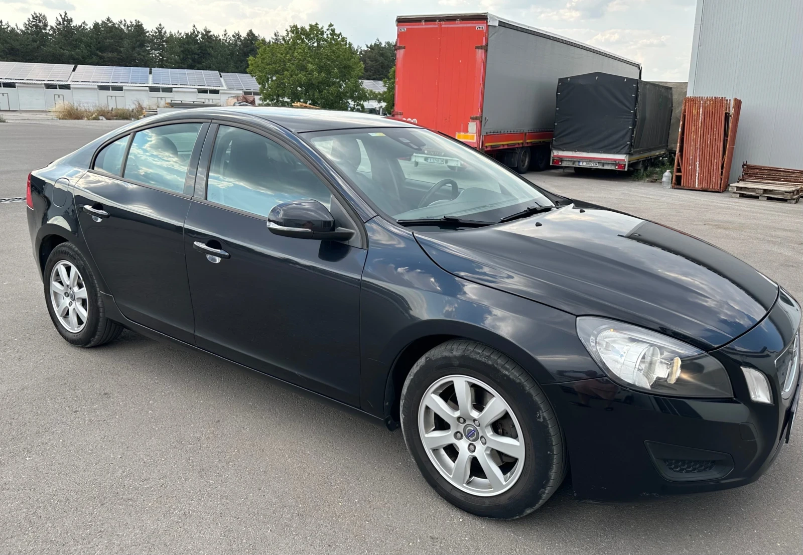 Volvo S60 D3, снимка 3 - Автомобили и джипове - 56274473