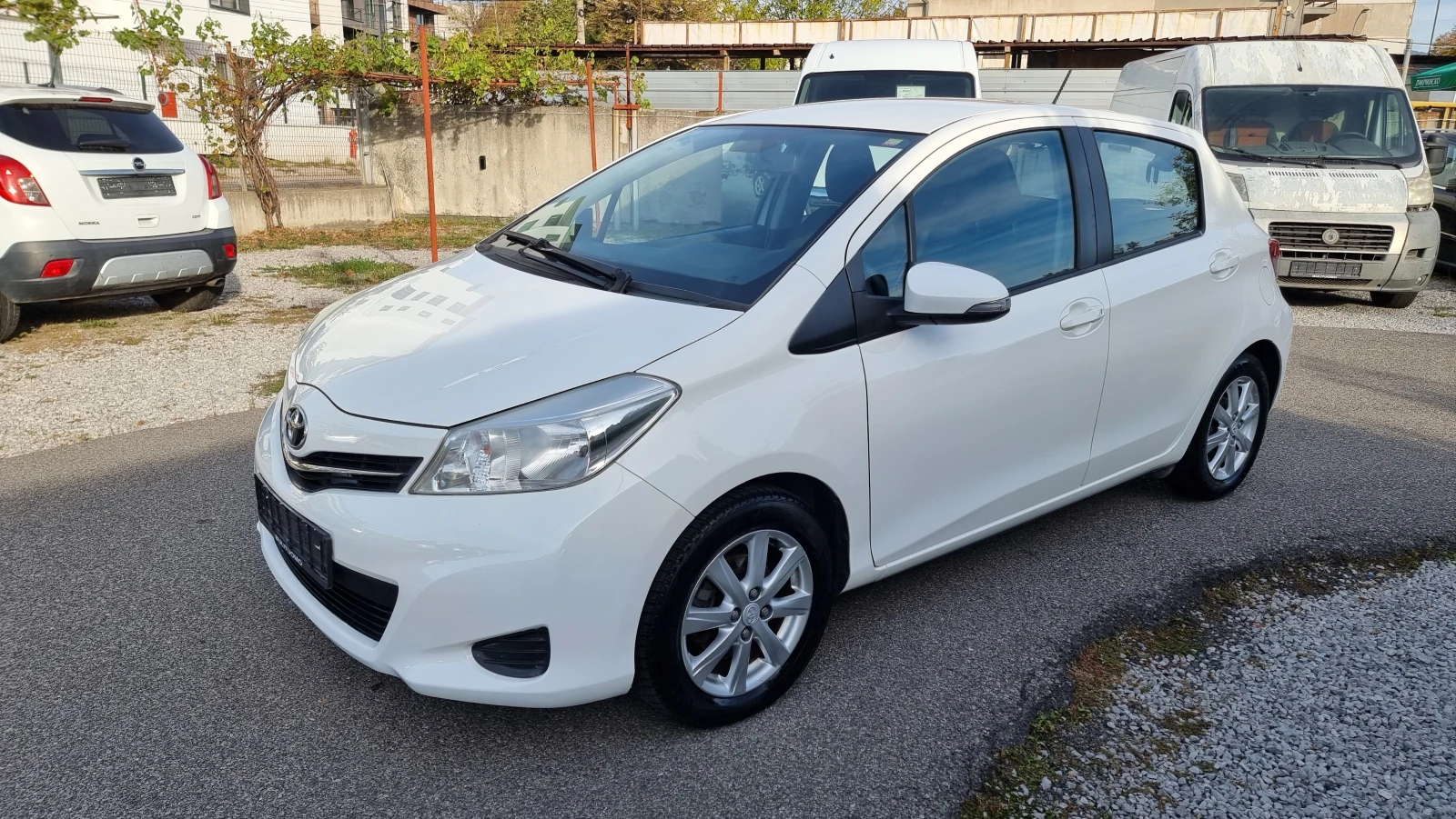 Toyota Yaris 1.0i EURO 5B