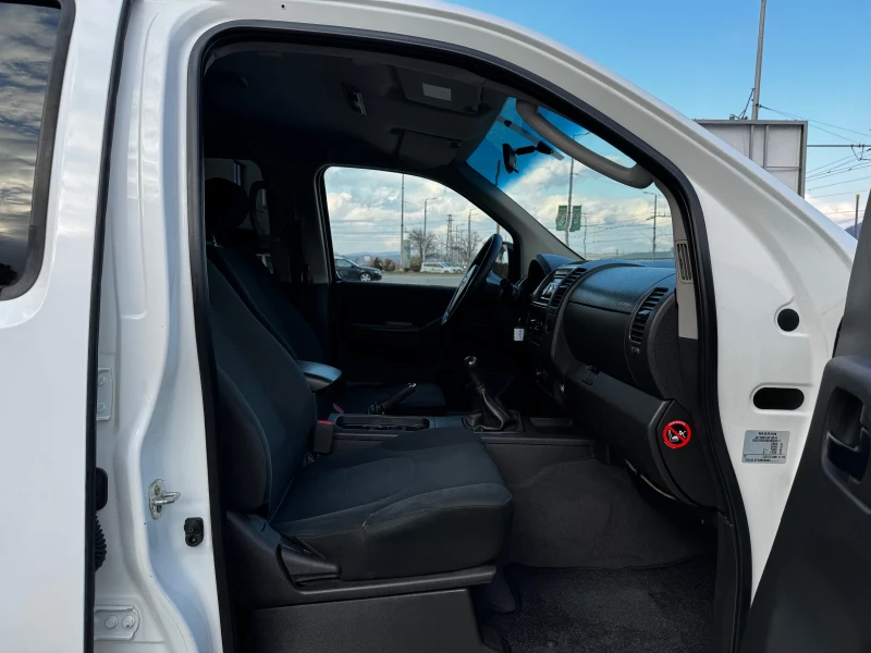 Nissan Navara 2.5DCI/ИТАЛИЯ, снимка 12 - Автомобили и джипове - 48964764