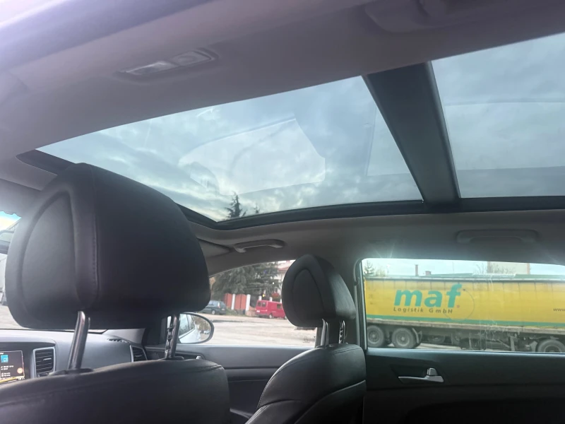 Hyundai Tucson 2.0 CRDI 4x4, снимка 13 - Автомобили и джипове - 52307740