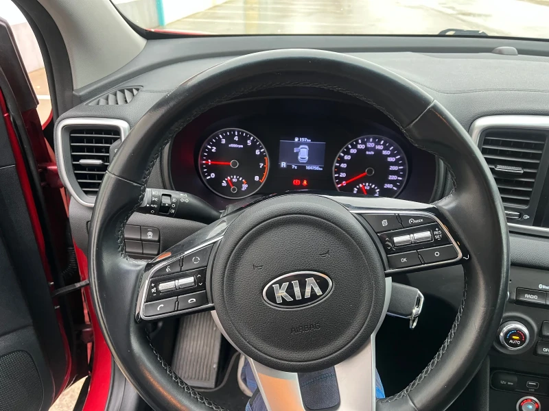 Kia Sportage 1.6 заводска газ, снимка 7 - Автомобили и джипове - 53309453