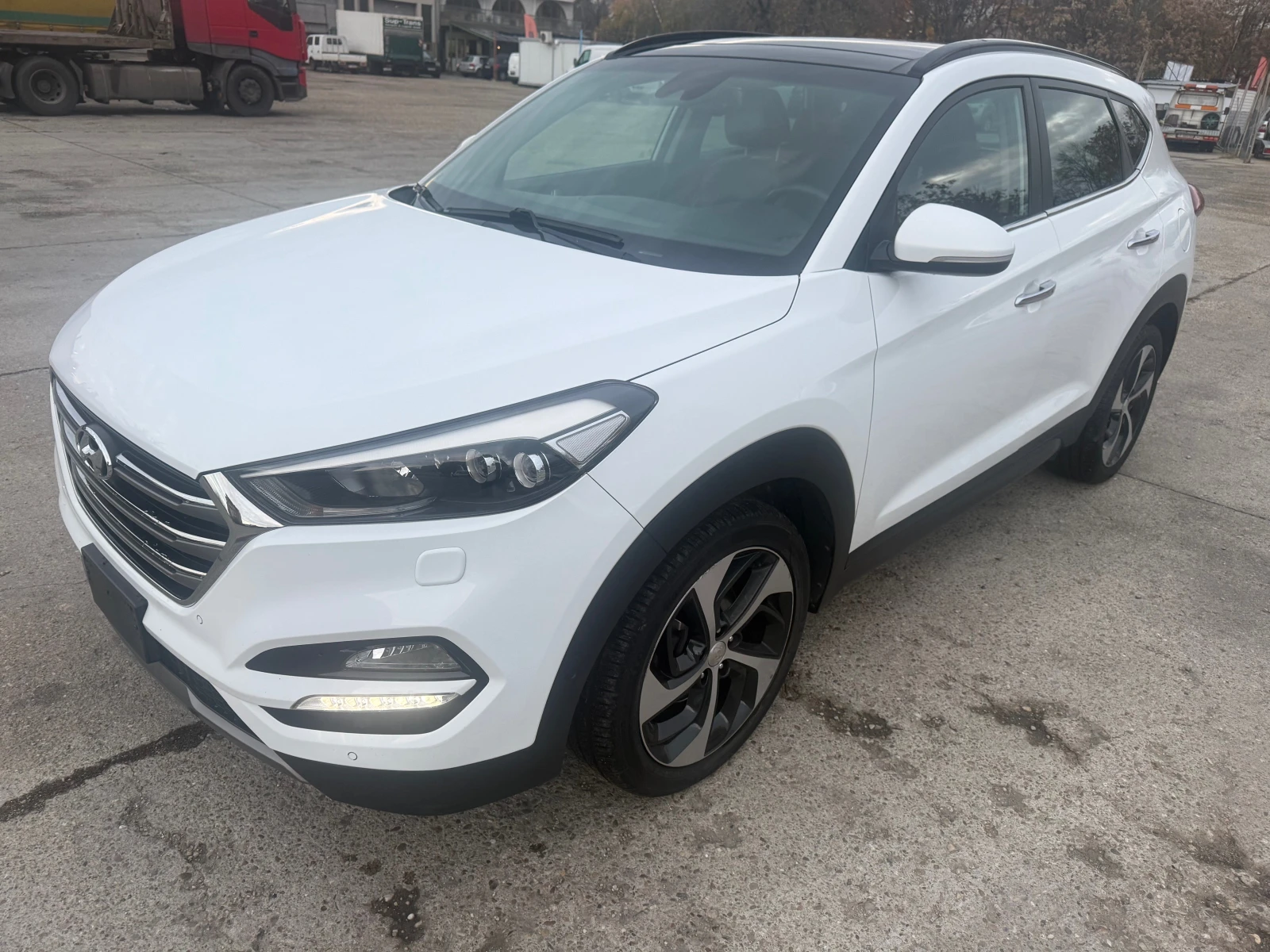 Hyundai Tucson 2.0 CRDI 4x4, снимка 1