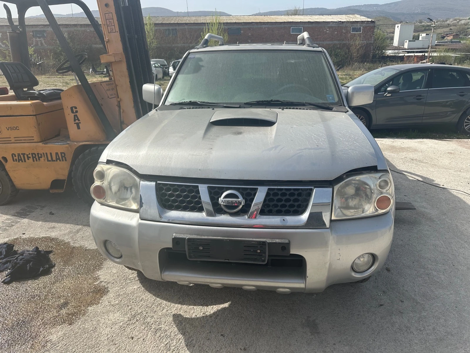 Nissan Navara 2.5tfi - [1] 