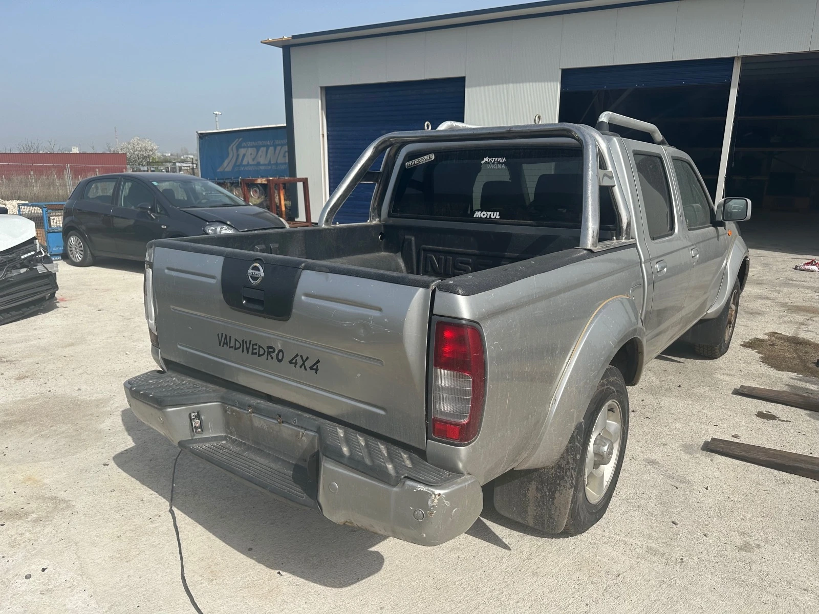 Nissan Navara 2.5tfi - изображение 4