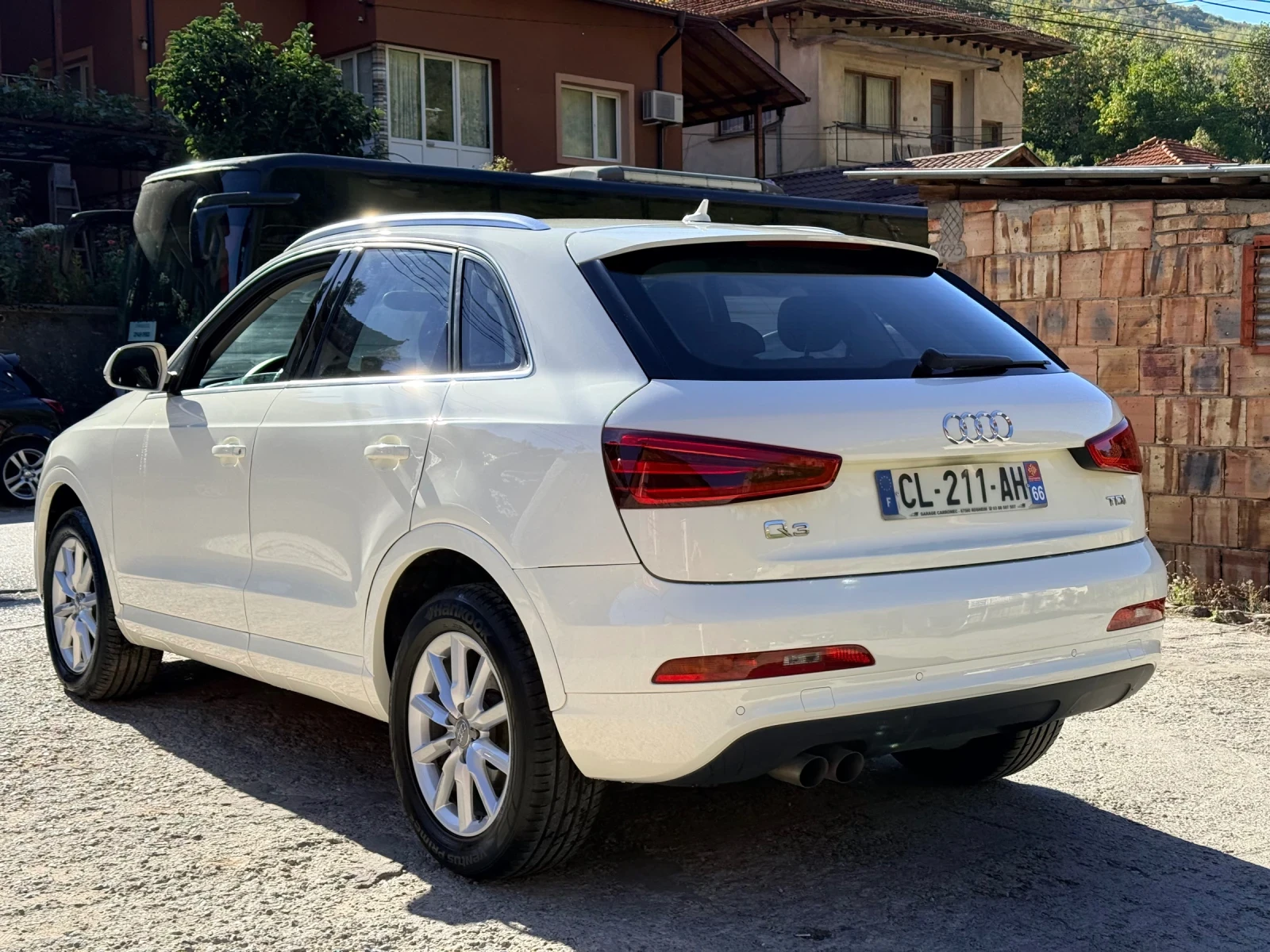 Audi Q3 2.0TDI Full Led/Navi/Bi-xenon/сервизна история/Top - изображение 2