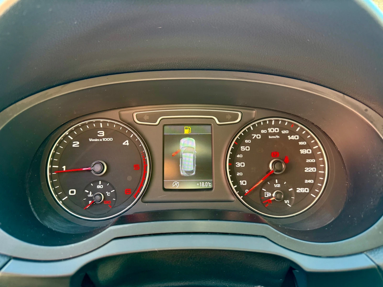 Audi Q3 2.0TDI Full Led/Navi/Bi-xenon/сервизна история/Top - изображение 10