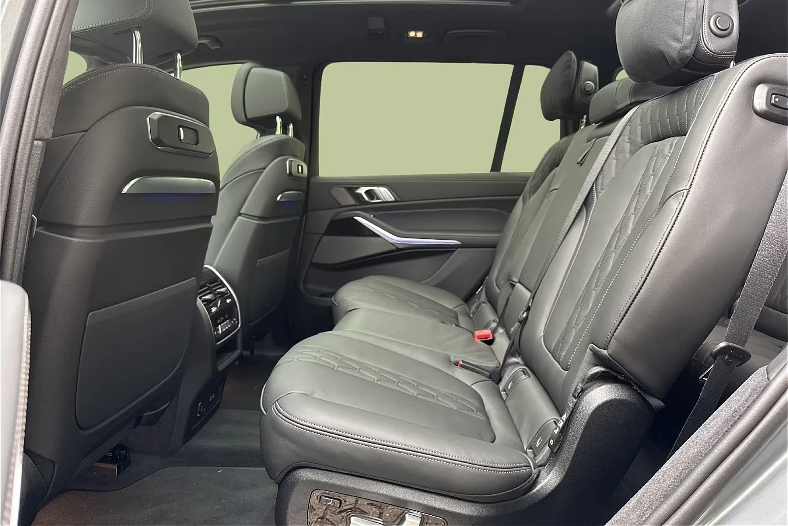 BMW X7 xDrive40d M Sport AHK - изображение 8