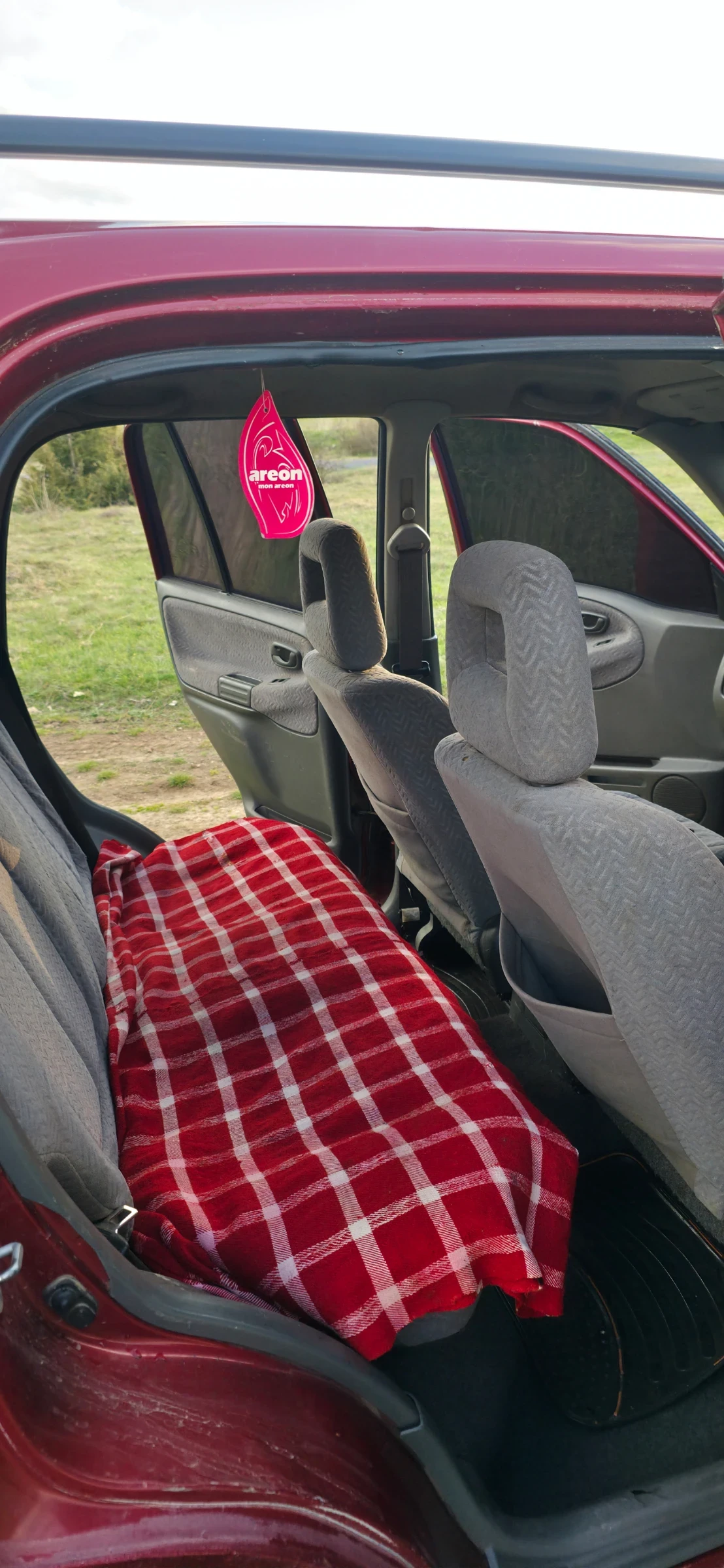 Suzuki Grand vitara 2.0, снимка 6 - Автомобили и джипове - 54261030