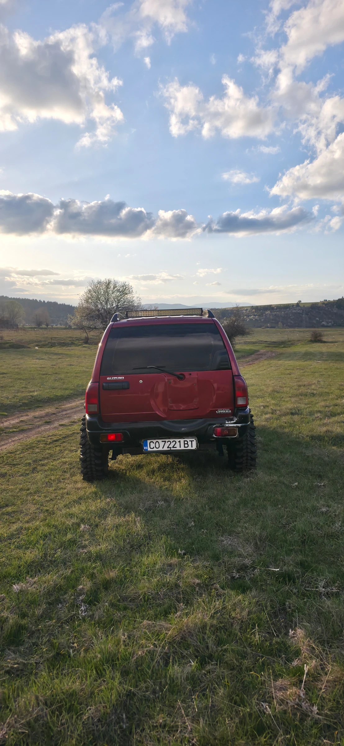 Suzuki Grand vitara 2.0, снимка 4 - Автомобили и джипове - 54261030