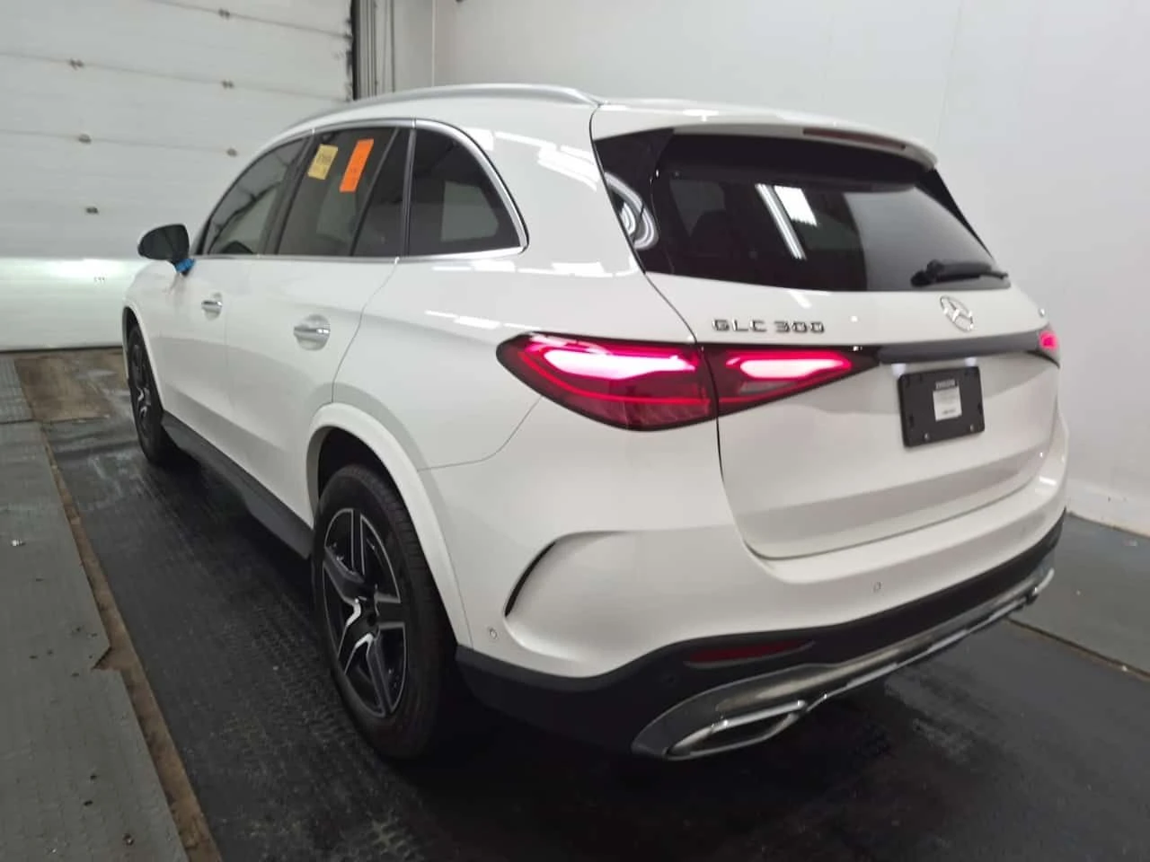 Mercedes-Benz GLC 300 * Един собстввеник * Без инциденти * От Mercedes *, снимка 5 - Автомобили и джипове - 54687900
