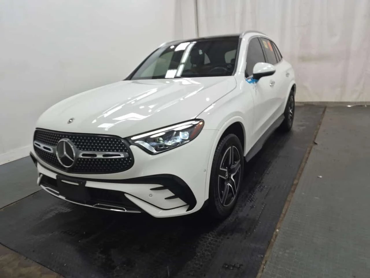 Mercedes-Benz GLC 300 * Един собстввеник * Без инциденти * От Mercedes *