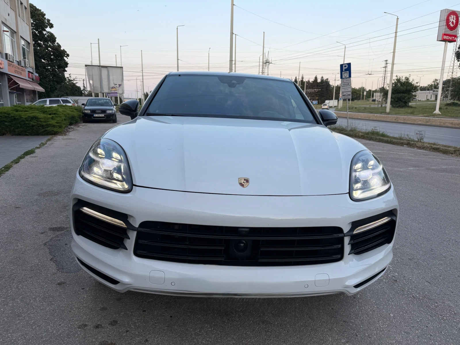 Porsche Cayenne COUPE* GTS* 340кс* ПАНОРАМА, снимка 3 - Автомобили и джипове - 55327452