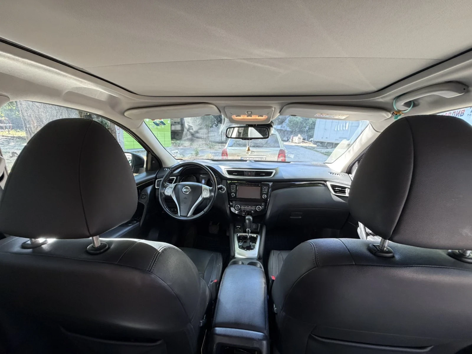Nissan Qashqai Benzin Tekna Auto 360kam, снимка 15 - Автомобили и джипове - 55512151