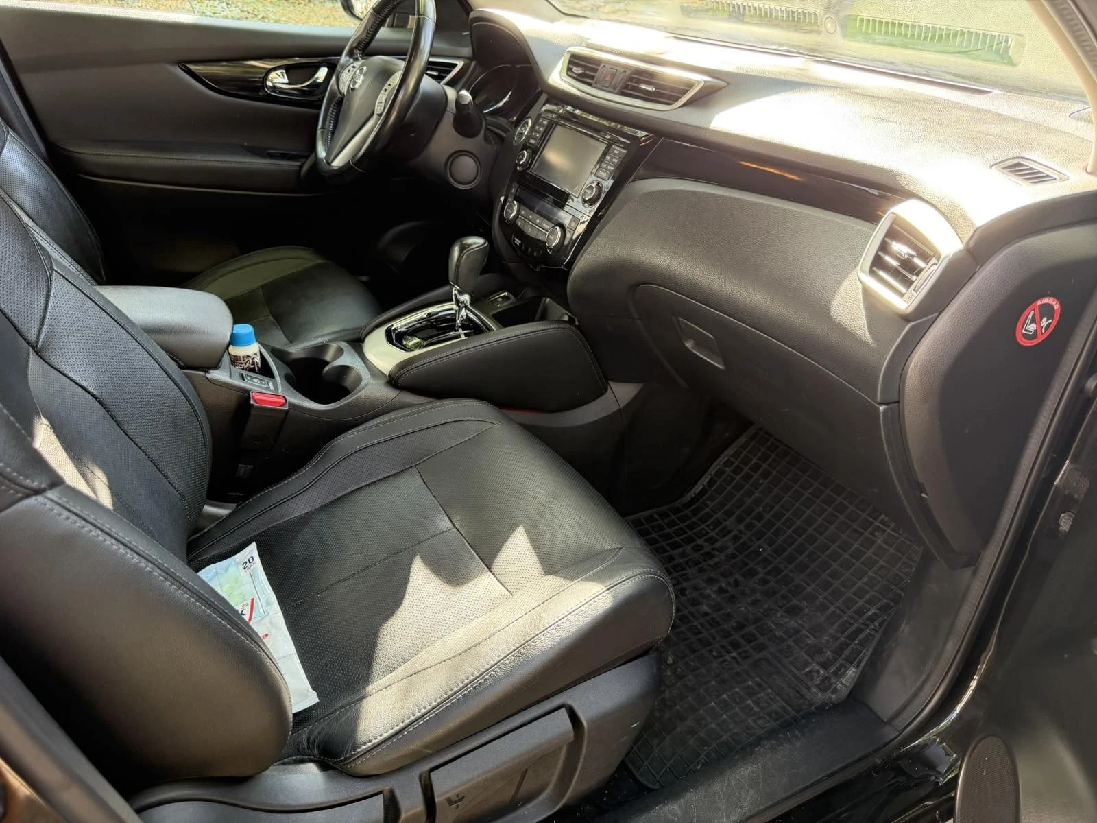 Nissan Qashqai Benzin Tekna Auto 360kam, снимка 14 - Автомобили и джипове - 55512151