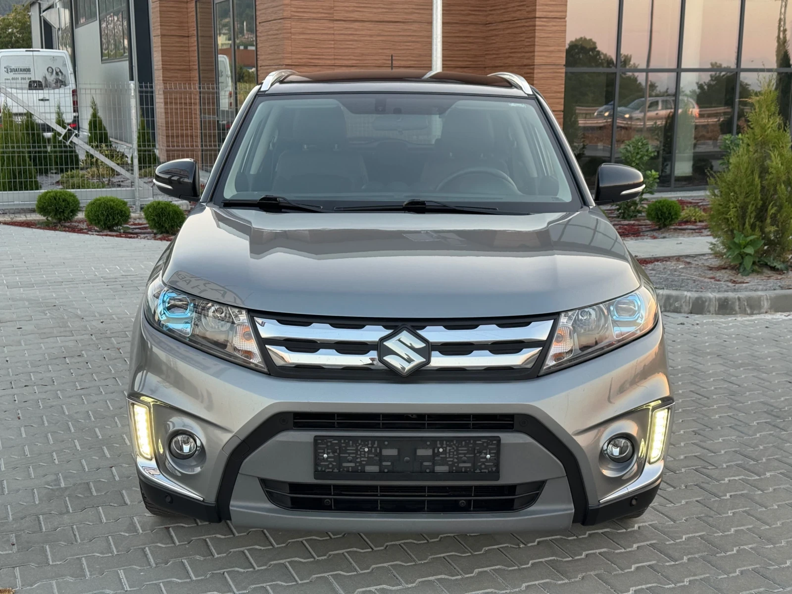 Suzuki Vitara 1.6i V-Top :: LPG, снимка 2 - Автомобили и джипове - 55631957