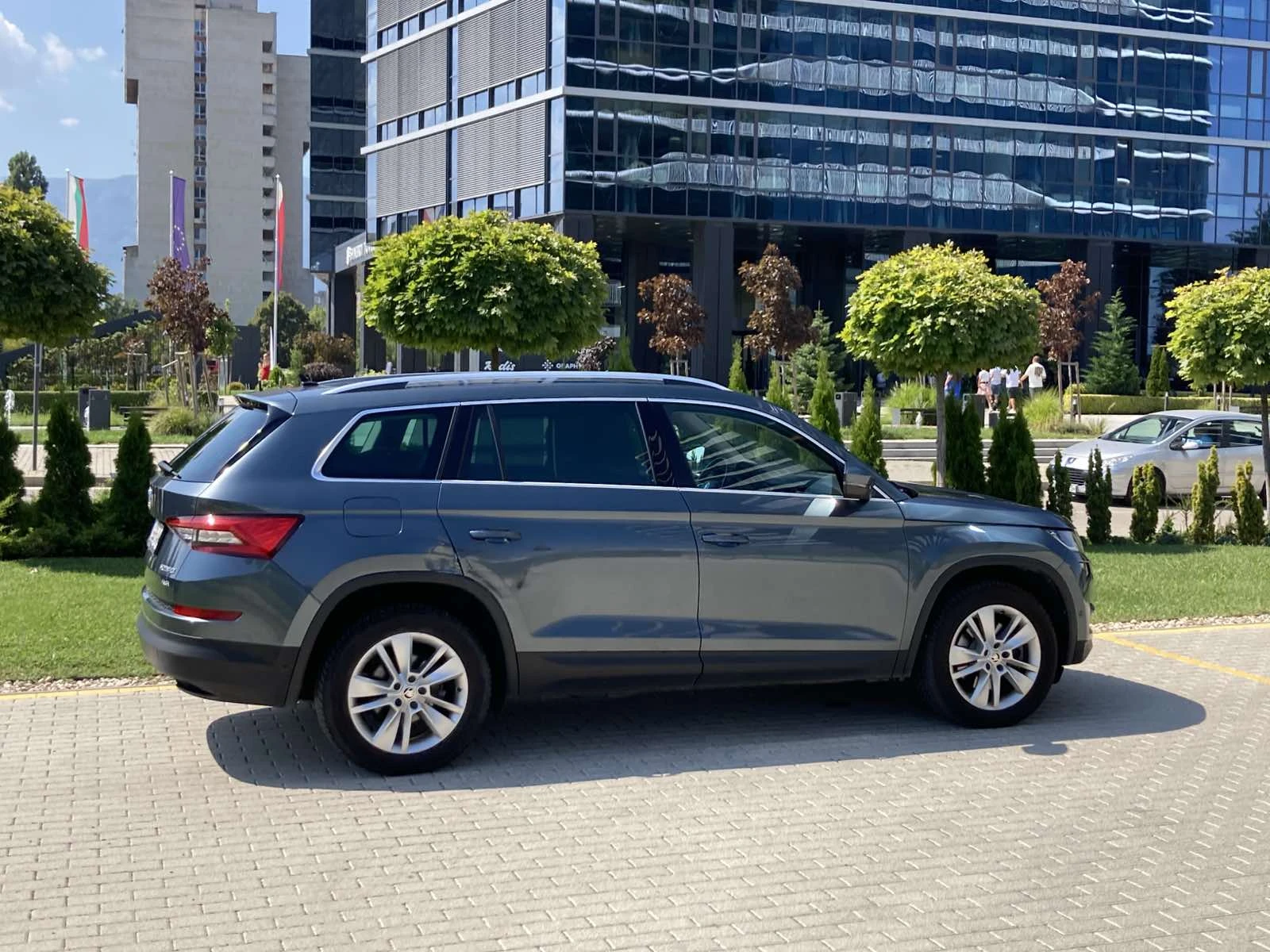 Skoda Kodiaq 2.0TDI, 190кс, 7-мест., 148 хил.км., с вкл. ДДС, снимка 3 - Автомобили и джипове - 56161783