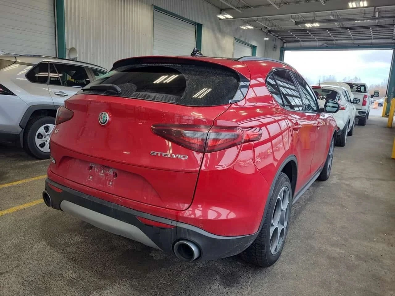 Alfa Romeo Stelvio, снимка 4 - Автомобили и джипове - 56726589