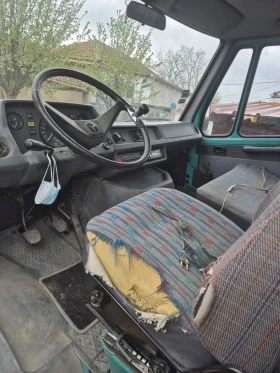 Mercedes-Benz 208, снимка 12
