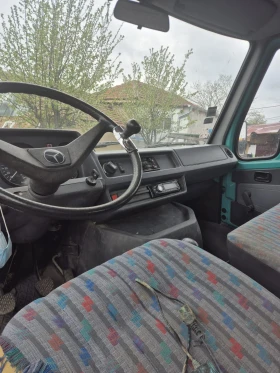 Mercedes-Benz 208, снимка 3