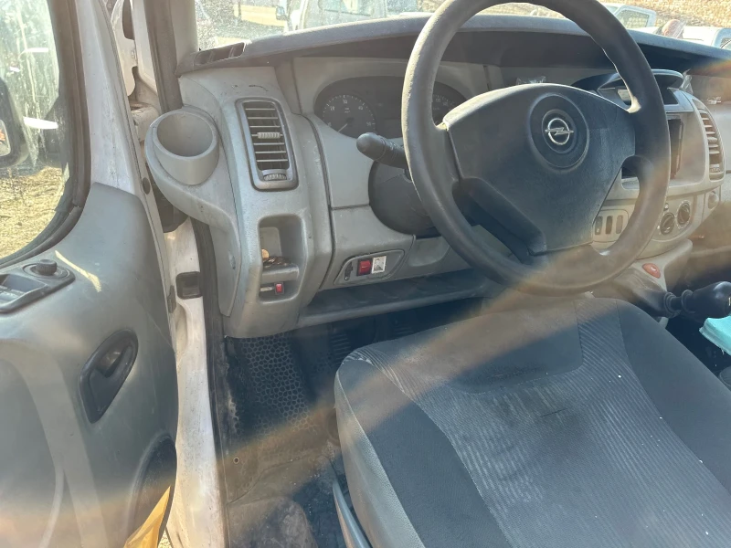 Opel Vivaro 2.0dizel, снимка 4 - Бусове и автобуси - 49095483